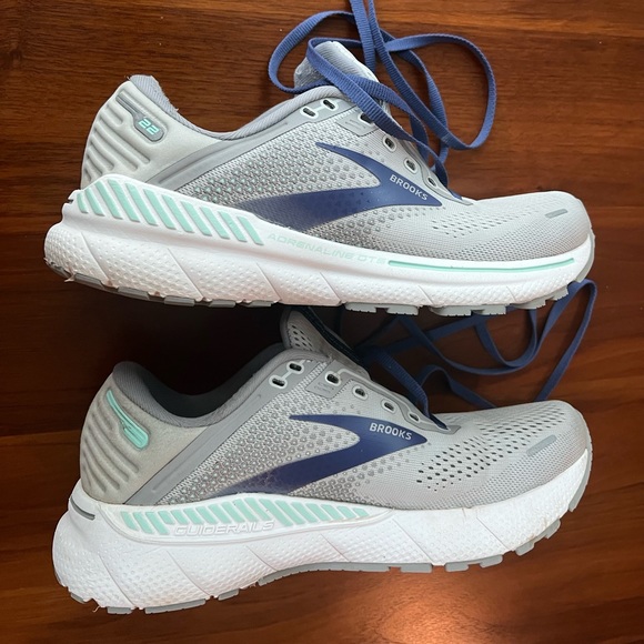 Brooks Adrenaline GTS 22 - Picture 3 of 15